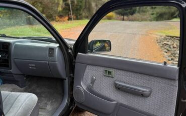 Toyota-tacoma-deluxe-1996-14