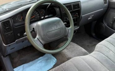 Toyota-tacoma-deluxe-1996-15