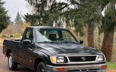 Toyota-tacoma-deluxe-1996-2