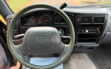 Toyota-tacoma-deluxe-1996-5