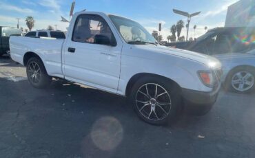 Toyota-tacoma-deluxe-1996-white-2
