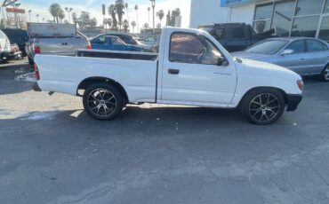 Toyota-tacoma-deluxe-1996-white-3