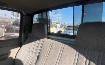 Toyota-tacoma-deluxe-1996-white-6