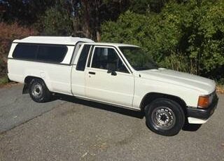 Toyota-tacoma-longbed-xtracab-1988-white-2