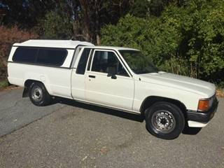 Toyota-tacoma-longbed-xtracab-1988-white-2