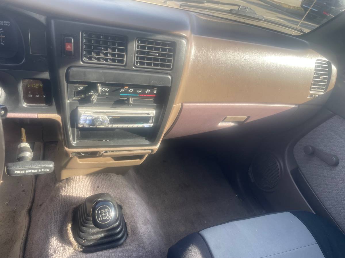 Toyota-tacoma-xtracab-1995-brown-13