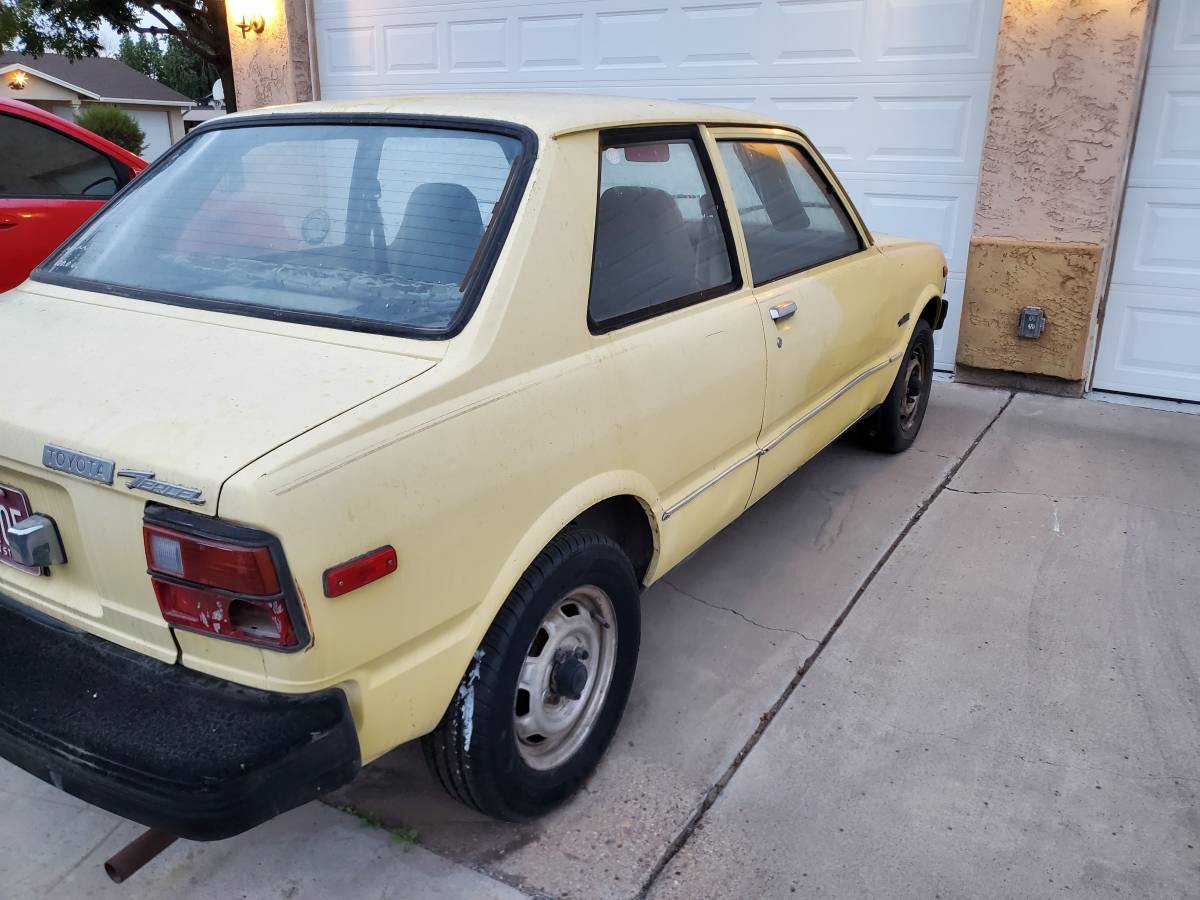 Toyota-tercel-1982-2