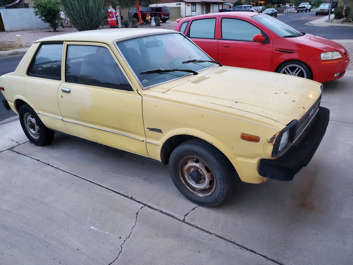 Toyota-tercel-1982-3