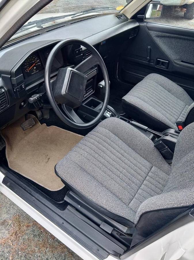 Toyota-tercel-1988-white-3