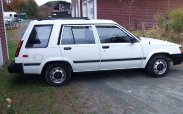 Toyota-tercel-1988-white