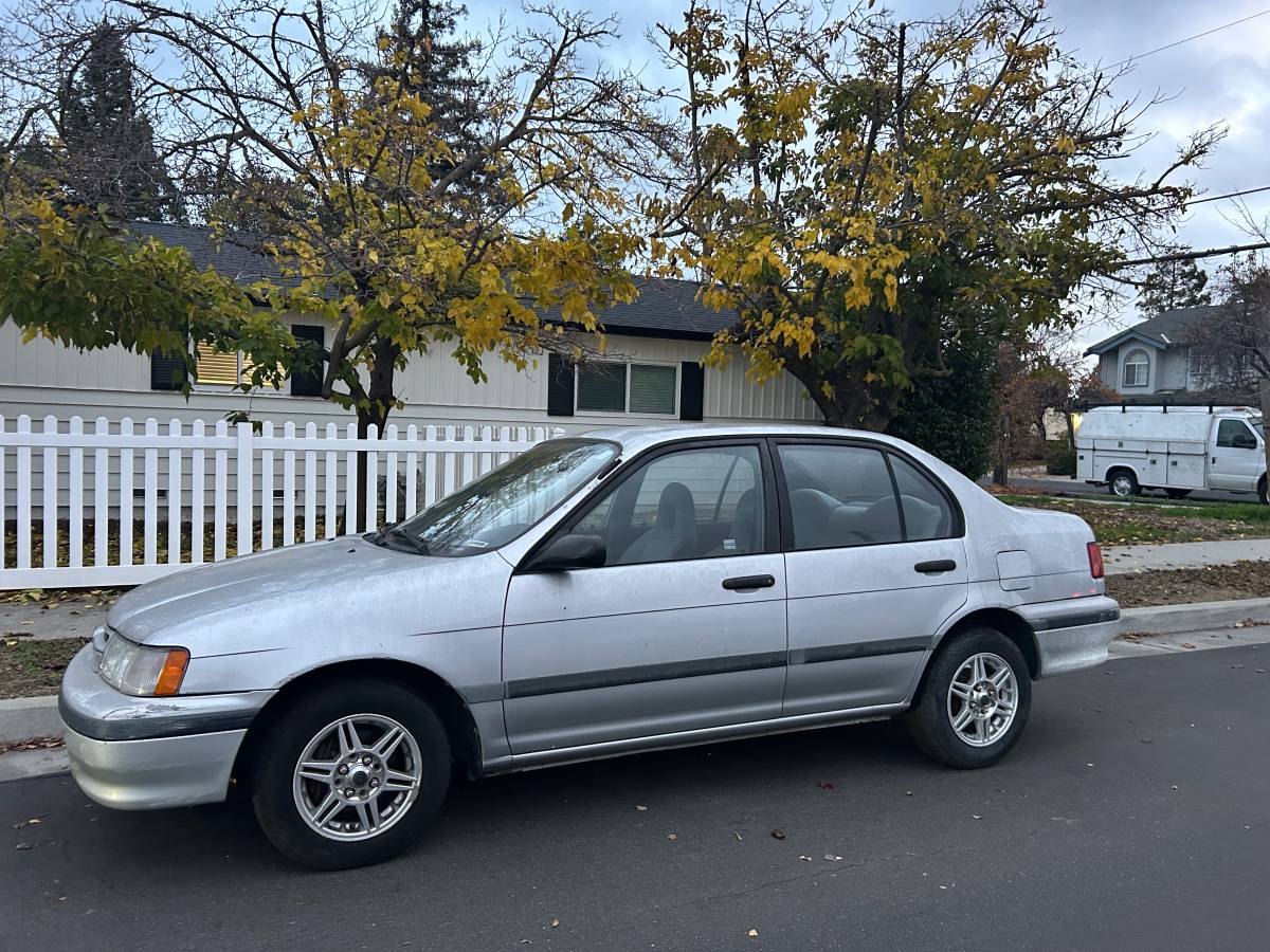 Toyota-tercel-1994-silver-3