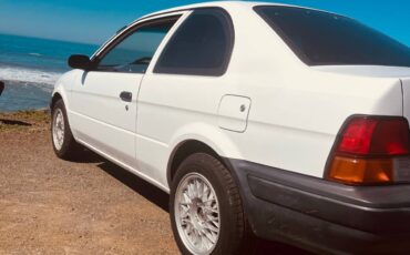 Toyota-tercel-1995-white-1