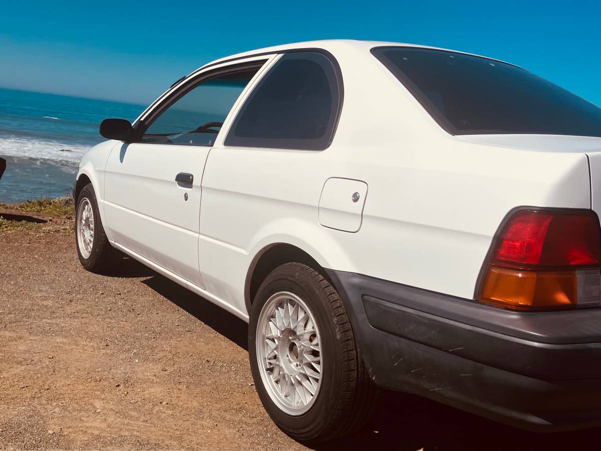 Toyota-tercel-1995-white-1