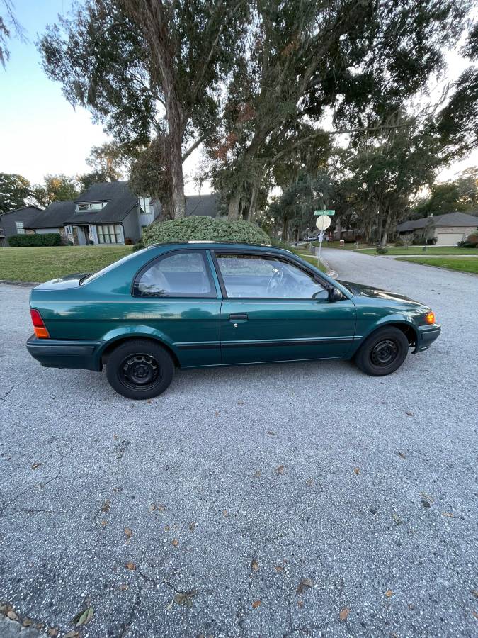 Toyota-tercel-dx-1995-green-4