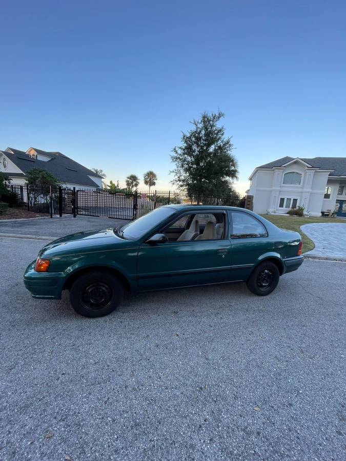Toyota-tercel-dx-1995-green-5