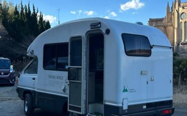 Toyota-townace-diesel-1991-white-12