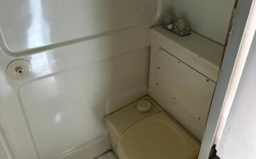 Toyota-townace-diesel-1991-white-19