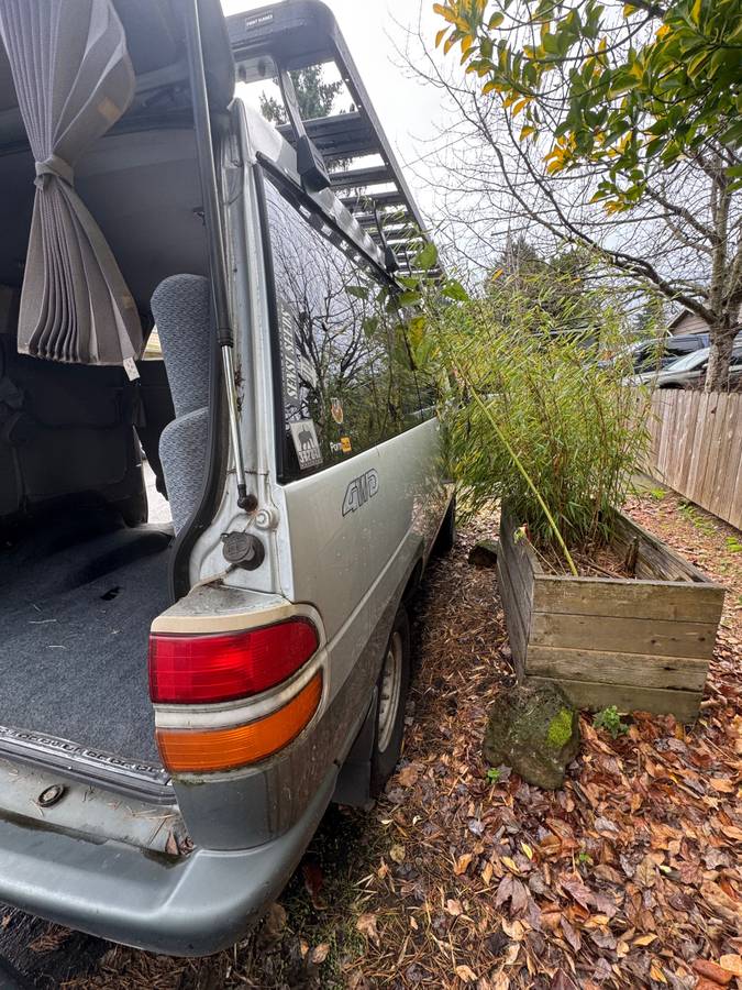 Toyota-townace-diesel-1995-grey-9