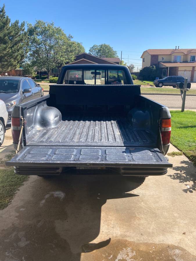 Toyota-truck-1991-grey-6