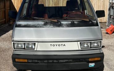 Toyota-van-1985-1