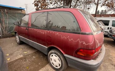 Toyota-van-1995-red-3