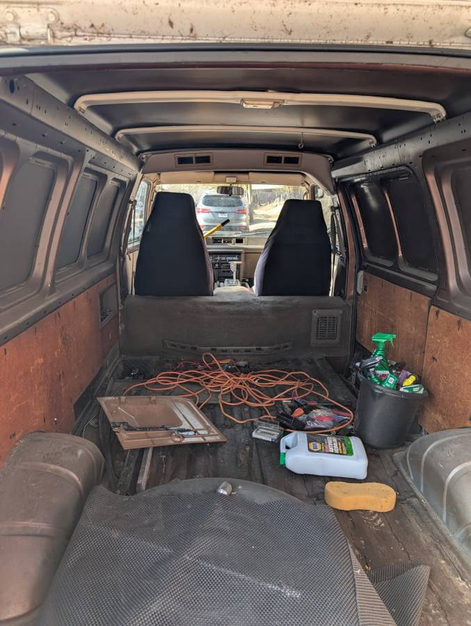 Toyota-van-wagon-1987-6