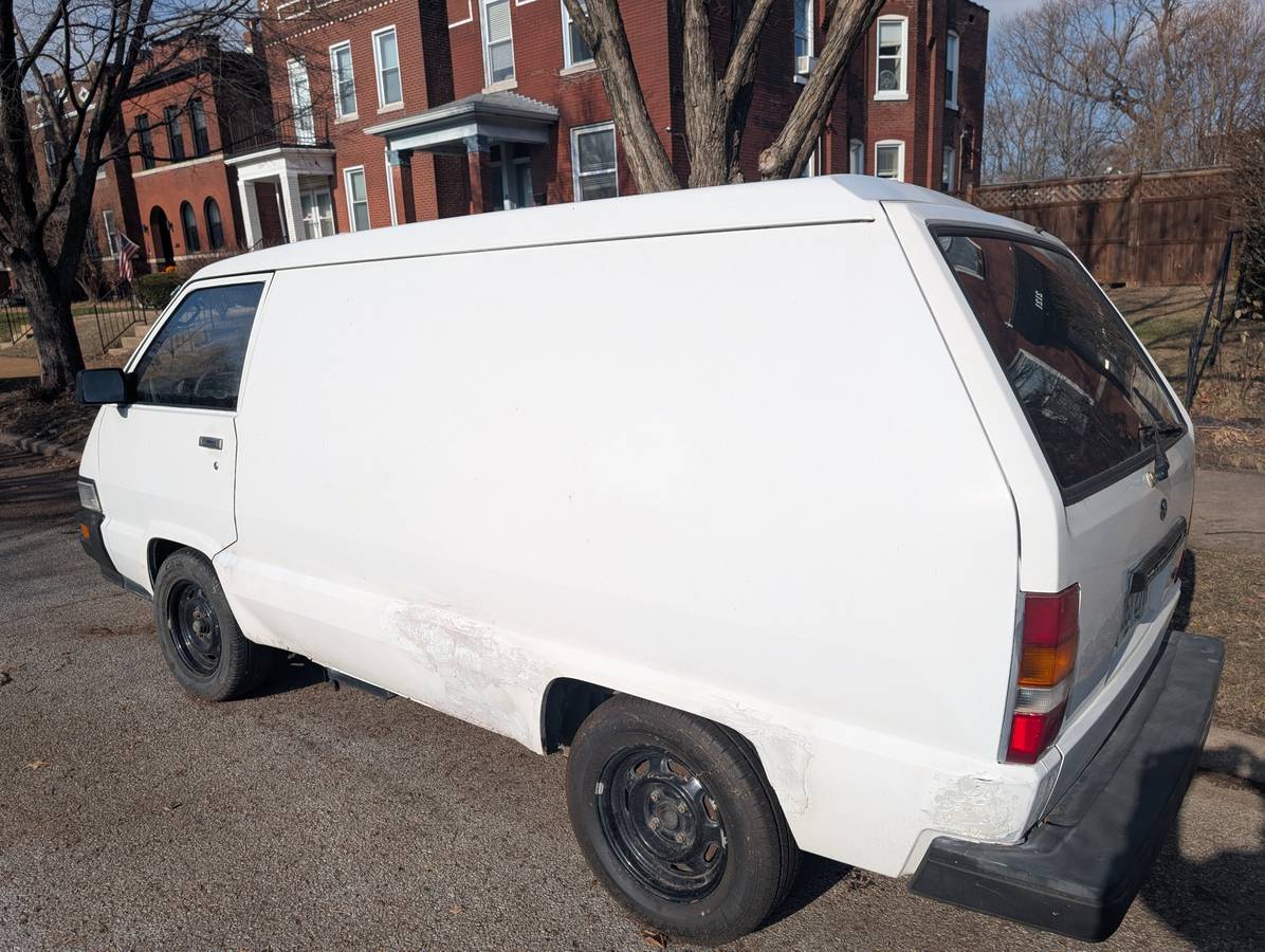 Toyota-van-wagon-1987-9