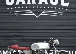 Triumph-Boneville-T140-1977-11