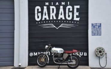 Triumph-Boneville-T140-1977-7