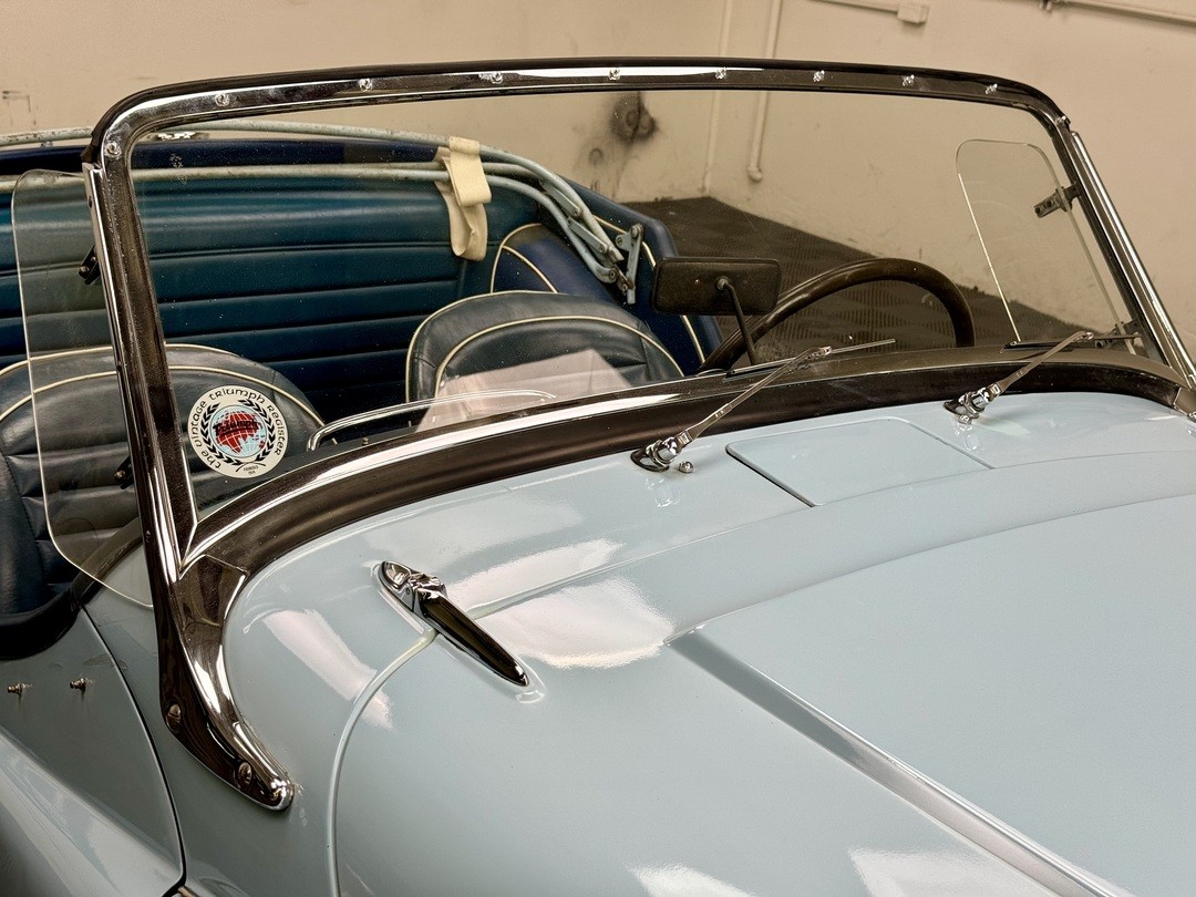 Triumph-Other-1961-ROADSTER-12