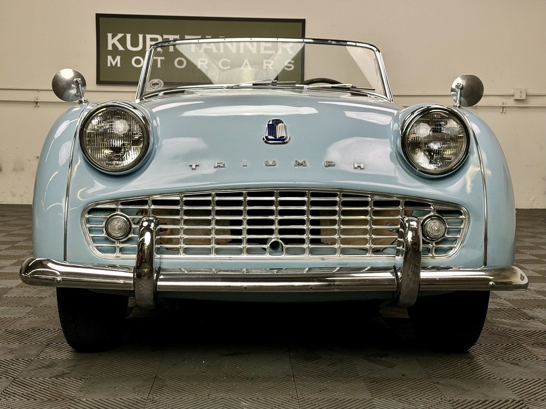 Triumph-Other-1961-ROADSTER-2