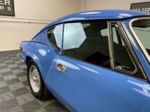 Triumph-Other-1973-COUPE-10