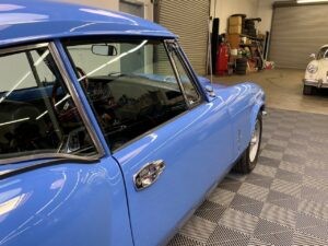 Triumph-Other-1973-COUPE-11