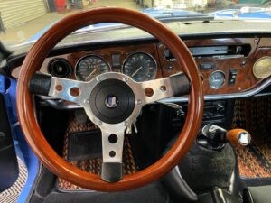 Triumph-Other-1973-COUPE-16