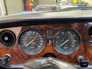 Triumph-Other-1973-COUPE-17