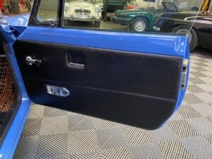 Triumph-Other-1973-COUPE-21