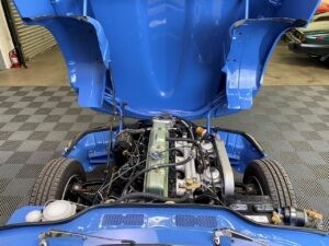 Triumph-Other-1973-COUPE-29