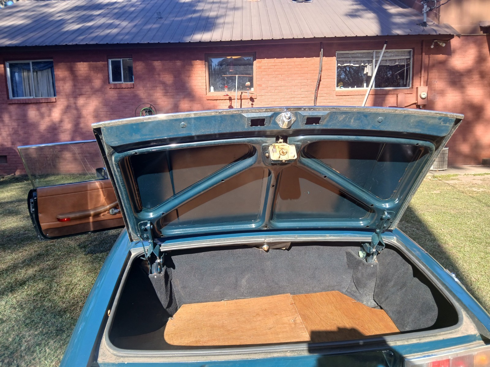 Triumph-Other-1973-Convertible-20