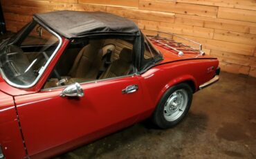 Triumph-Spitfire-1976-Convertible-12