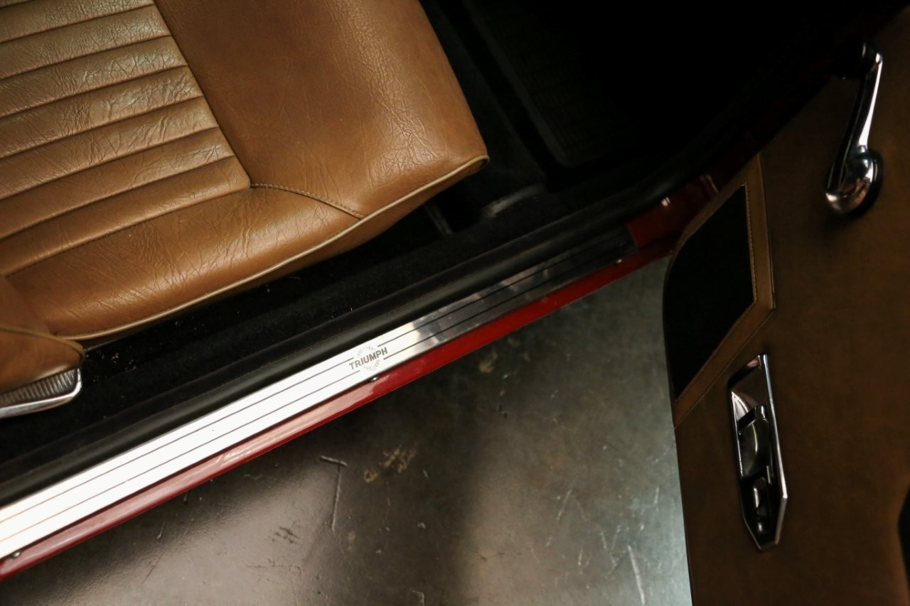 Triumph-Spitfire-1976-Convertible-17