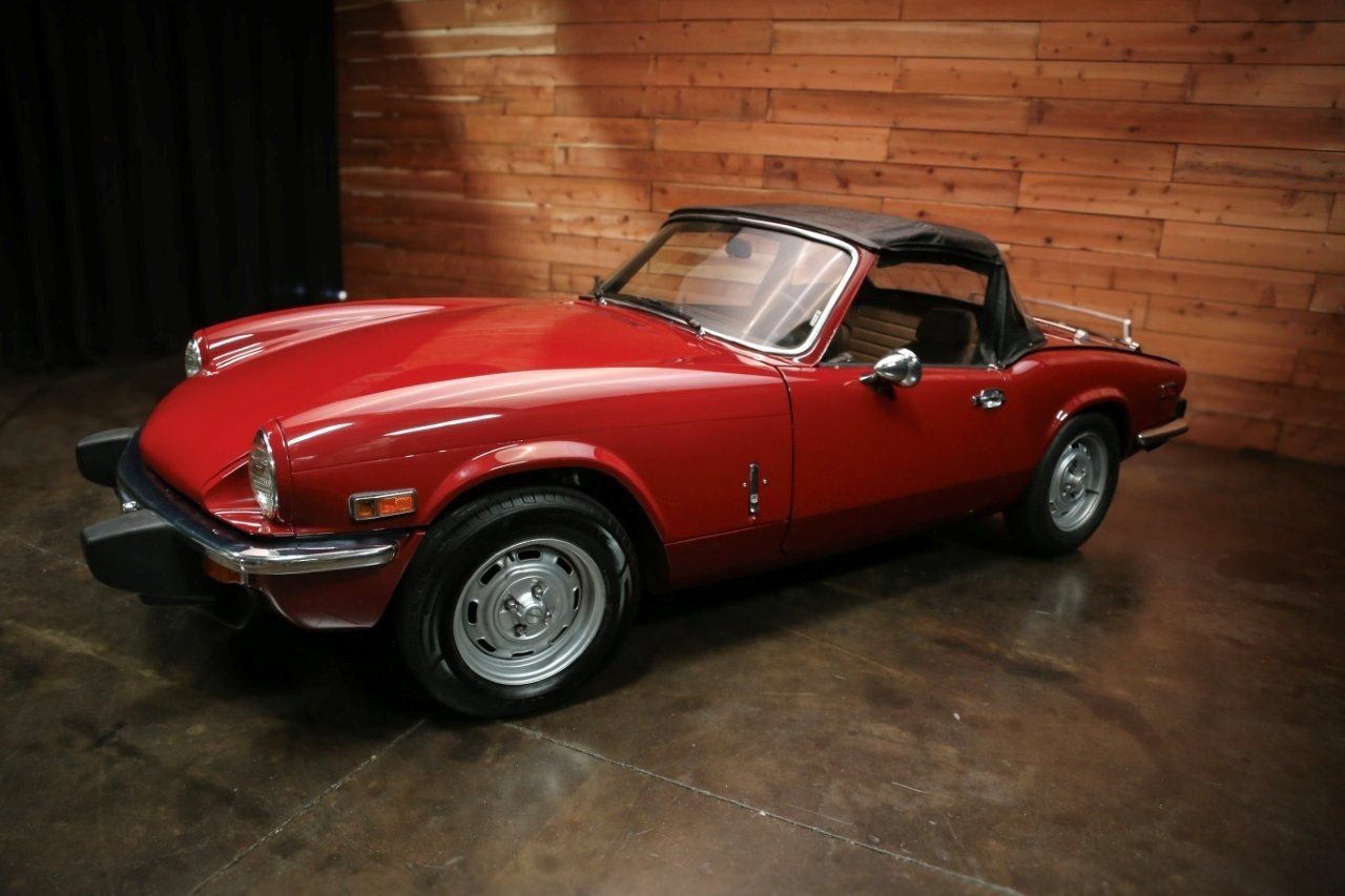 Triumph-Spitfire-1976-Convertible-2