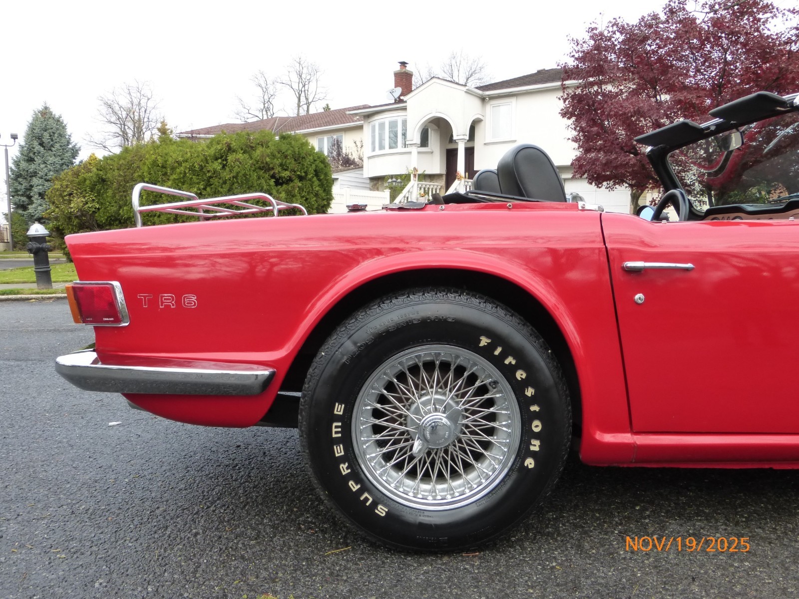 Triumph-TR-6-1969-Convertible-12
