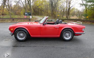 Triumph-TR-6-1969-Convertible-2