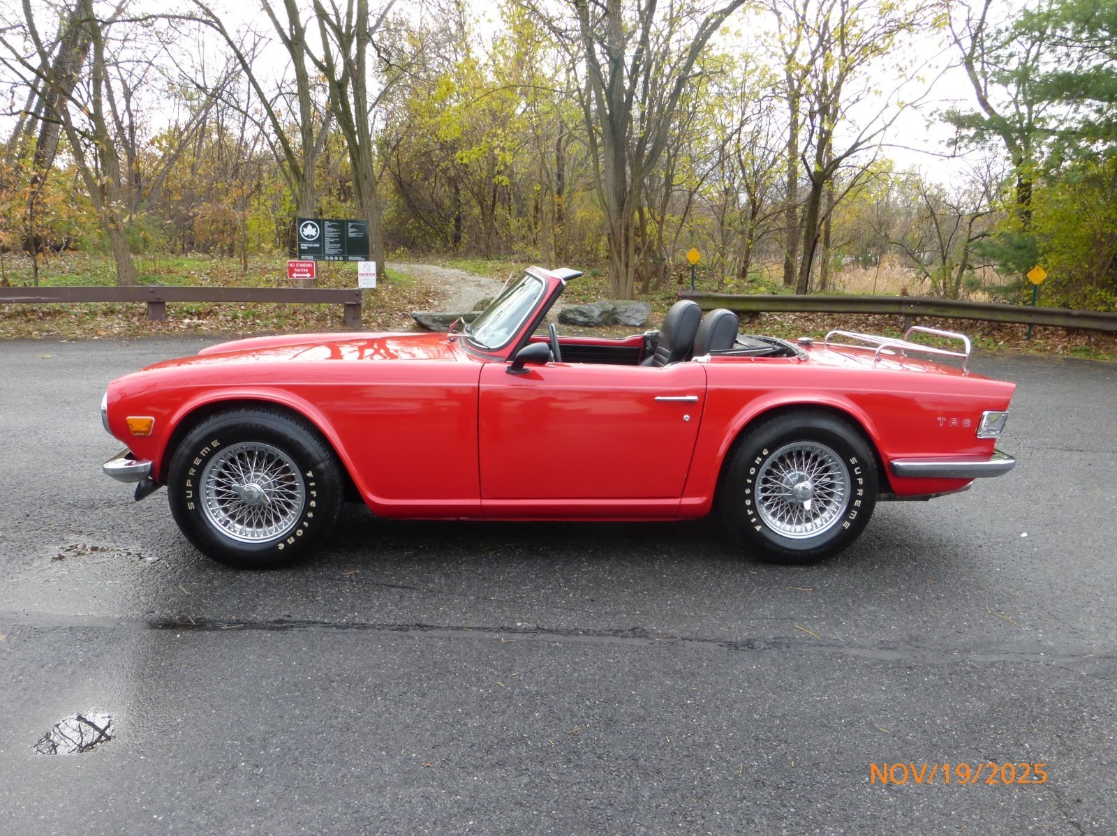 Triumph-TR-6-1969-Convertible-2