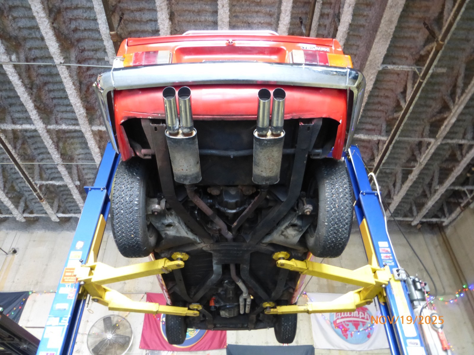 Triumph-TR-6-1969-Convertible-20