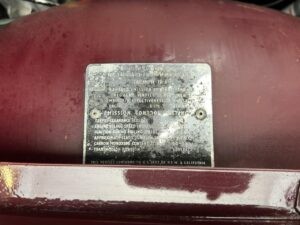 Triumph-TR-6-1971-CONVERTIBLE-35