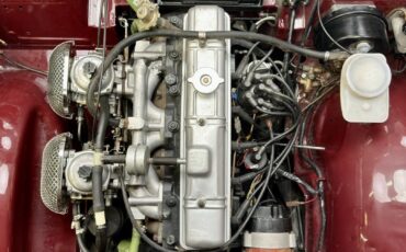 Triumph-TR-6-1972-CONVERTIBLE-10