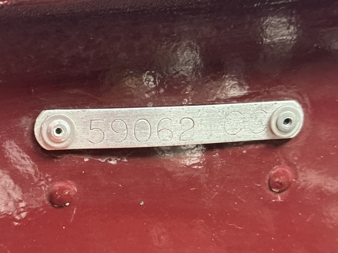 Triumph-TR-6-1972-CONVERTIBLE-18