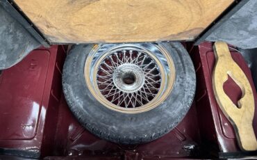 Triumph-TR-6-1972-CONVERTIBLE-28