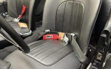 Triumph-TR3-1957-ROADSTER-11